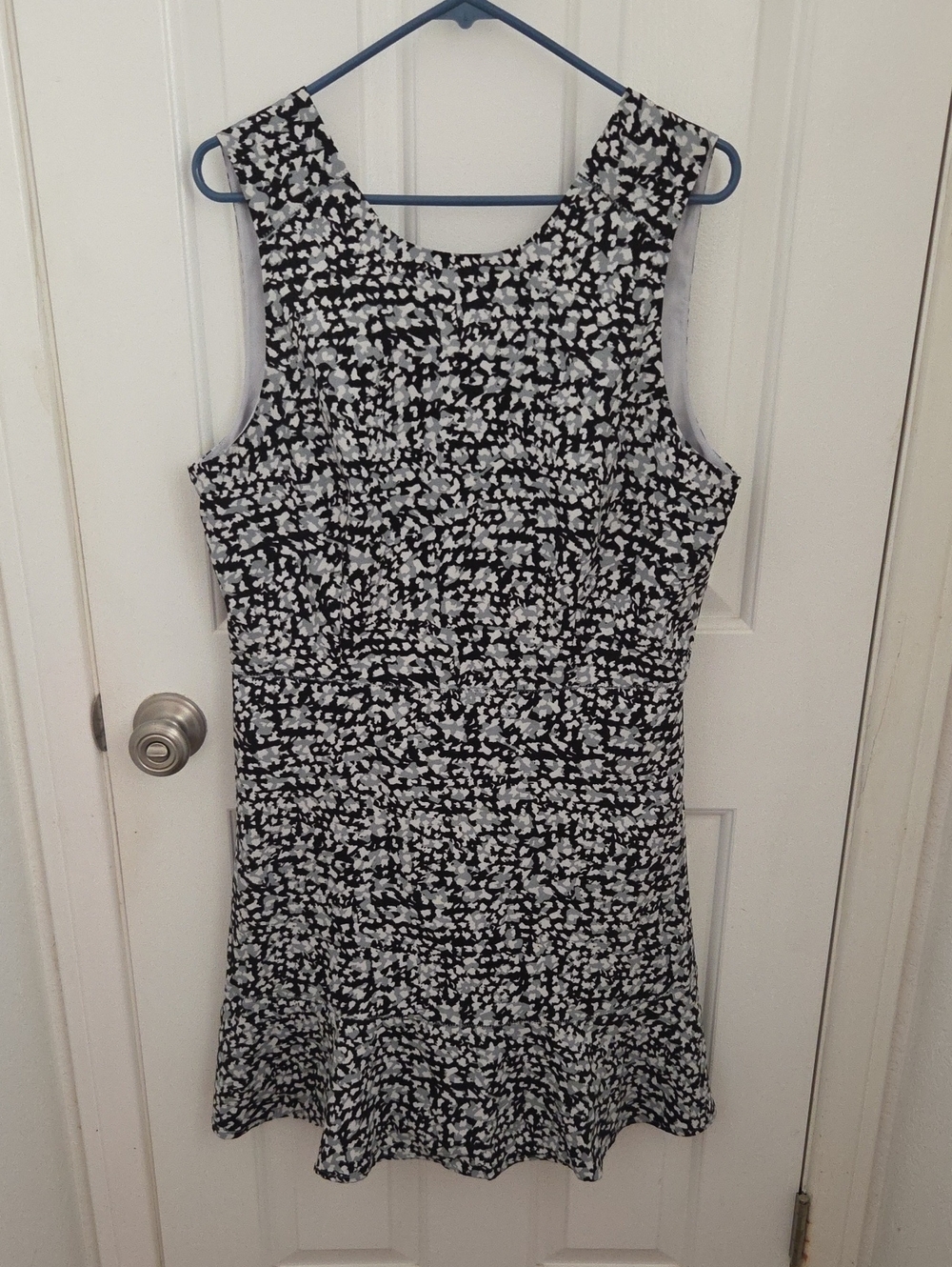 Banana Republic Black and White Floral Sleeveless Dress